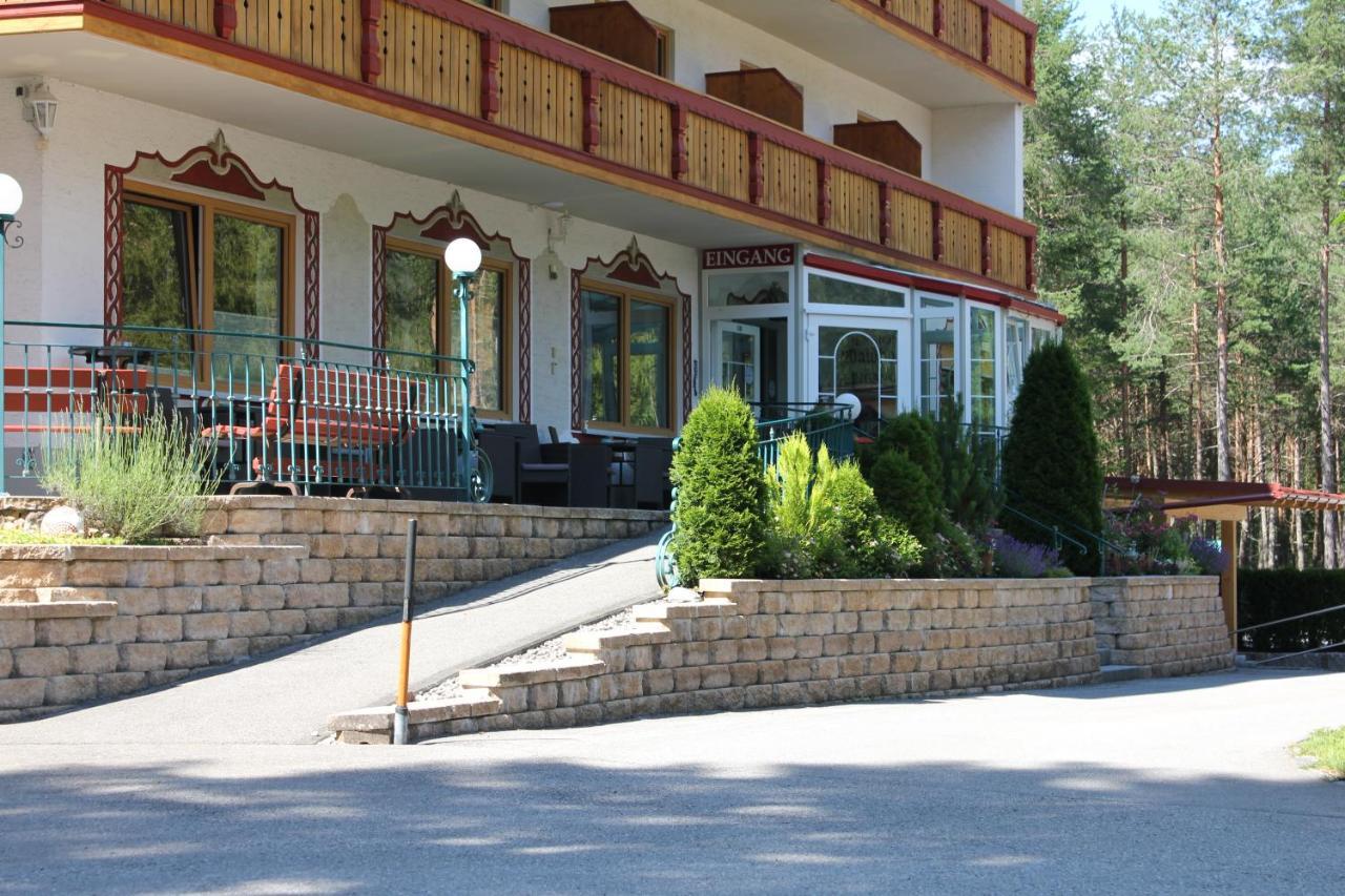 Hotel Garni Waldhof - Wohlfuehlen Am Lech Stanzach Ngoại thất bức ảnh