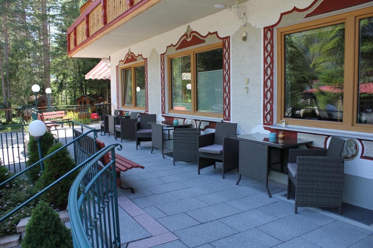 Hotel Garni Waldhof - Wohlfuehlen Am Lech Stanzach Ngoại thất bức ảnh